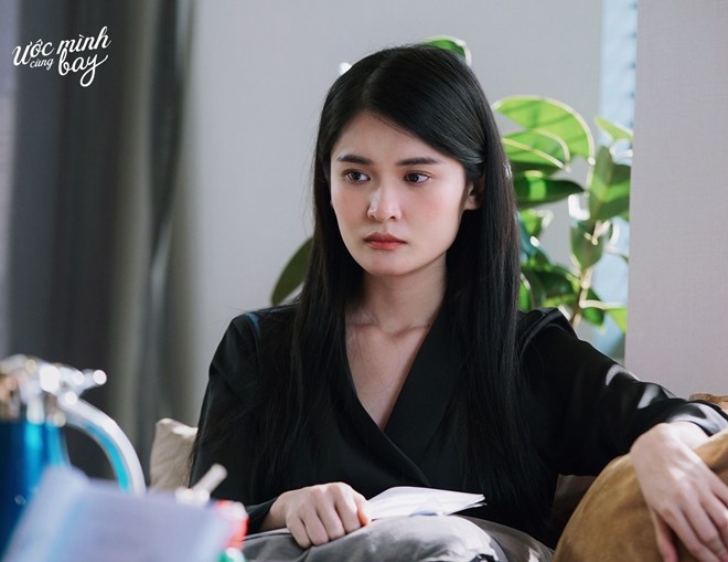 Chồng doanh nhân của á hậu Thùy Dung cảm thấy "đau đớn" khi xem vợ đóng cặp với bạn diễn nam - 2