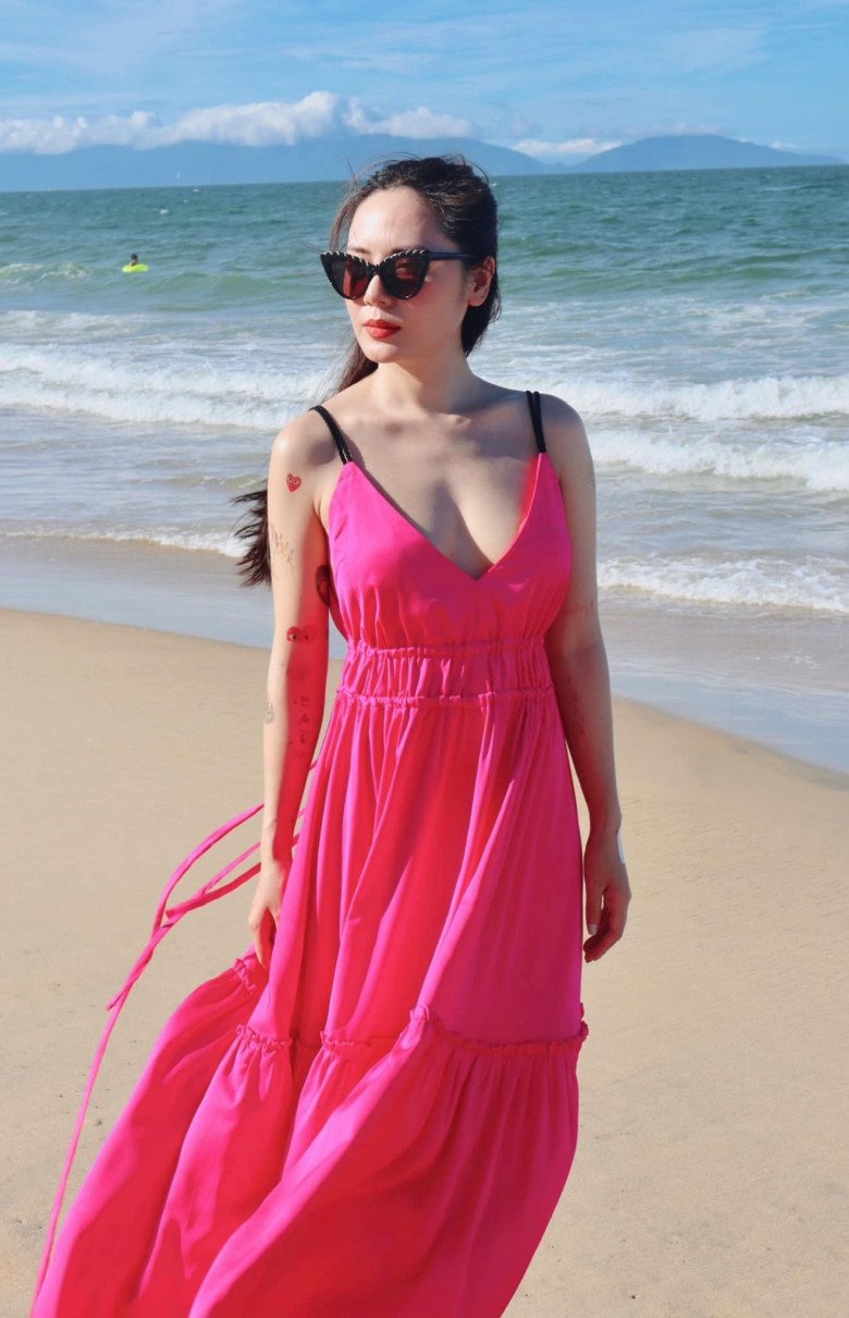 Phương Linh tuổi 39 vẫn trẻ trung mơn mởn, nhờ ăn diện theo công thức "2 áo - 2 váy" - 7