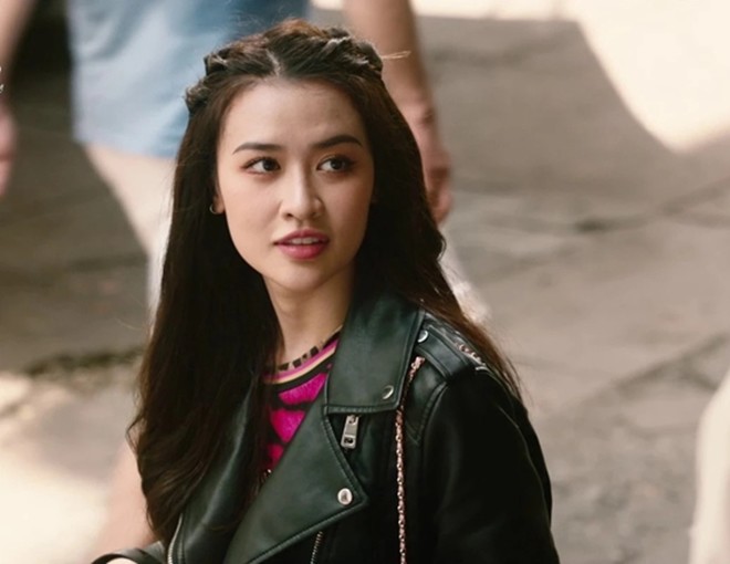 Người đẹp "đổi vận" bằng 2 phim toàn đóng cảnh nóng bốc lửa, không còn dám nói chuyện tình yêu - 1