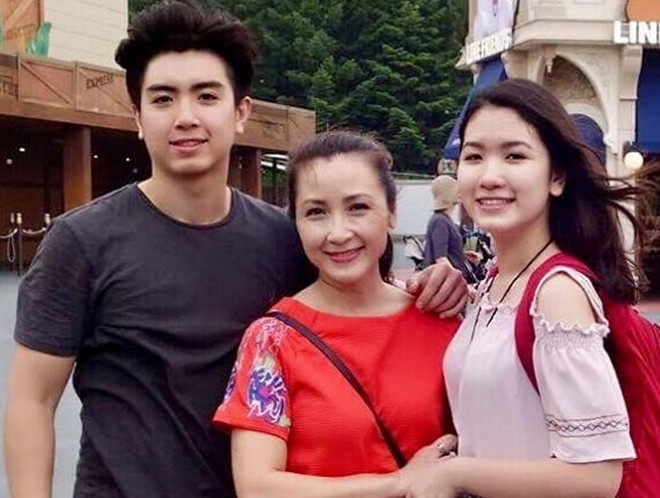 Nhan sắc trẻ đẹp ở tuổi U60 của nữ diễn viên vừa được Huỳnh Anh Tuấn nhận là vợ, còn vào bếp nấu ăn cho - 7