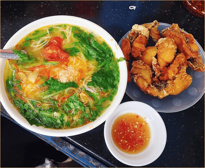 5 quán bún cá chấm ngon nhất Thủ đô, lúc nào khách cũng đông nghịt, chờ cả tiếng để ăn 1 bát bún - 4