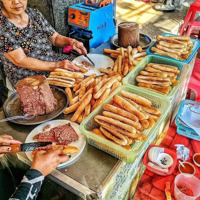 Hải Phòng có món bánh nóng giòn nức tiếng, đây là 6 địa chỉ uy tín nhất để tìm mua! - 2