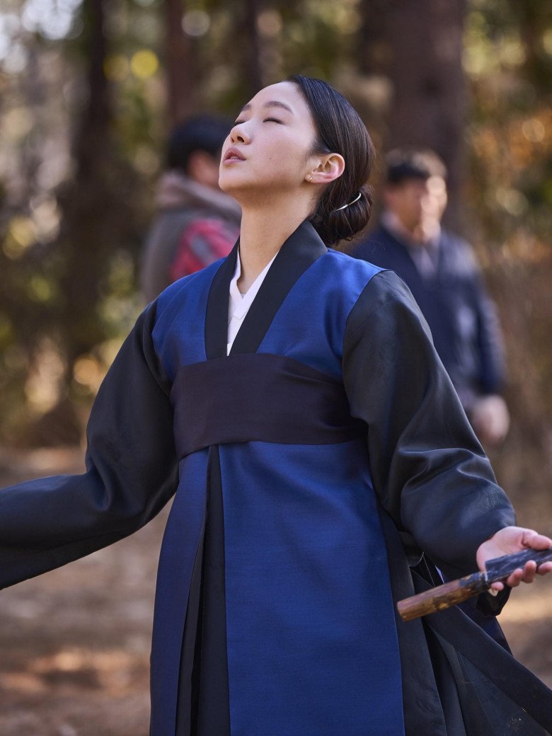 Kim Go Eun: Từ nàng thơ 18+ tới nữ chính phim đang thu trăm tỷ tại Việt Nam - 1