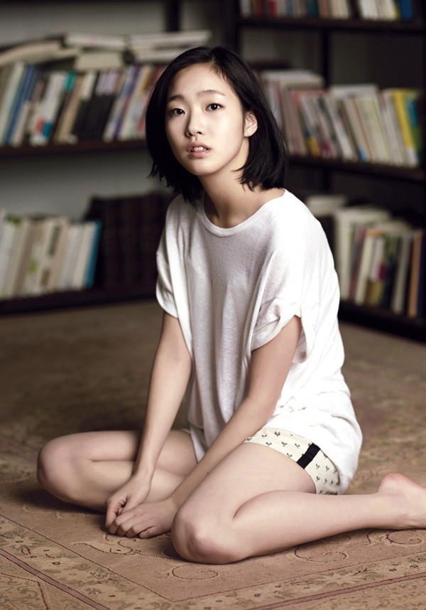 Kim Go Eun: Từ nàng thơ 18+ tới nữ chính phim đang thu trăm tỷ tại Việt Nam - 3