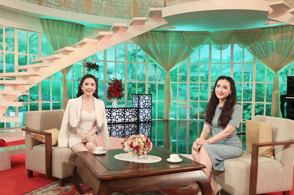 &#34;Mỹ nhân màn ảnh miền Bắc&#34; Khánh Huyền U55 vẫn xinh đẹp, da dẻ láng mịn nhờ bí quyết làm đẹp 0 đồng - 4