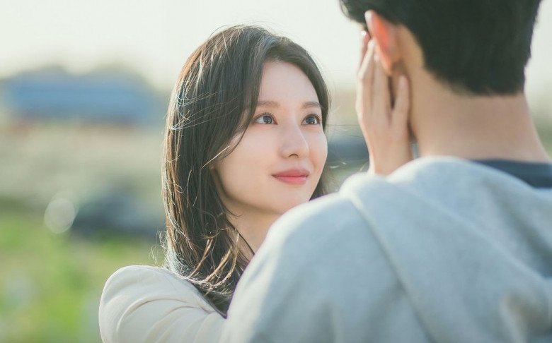 &#34;Nữ hoàng nước mắt&#34; Kim Ji Won: Sở hữu tài sản &#34;khủng&#34; như phim, chưa bao giờ biết xấu là gì - 1