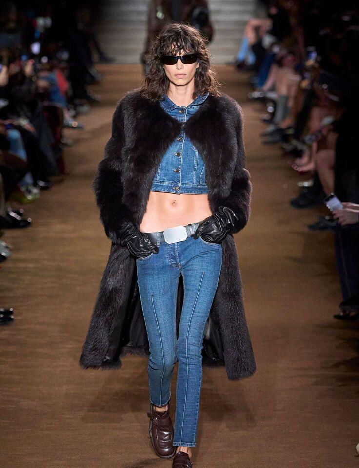 4 kiểu phối quần skinny jeans giúp các nàng công sở nâng tầm phong cách ngay tức thì - 12