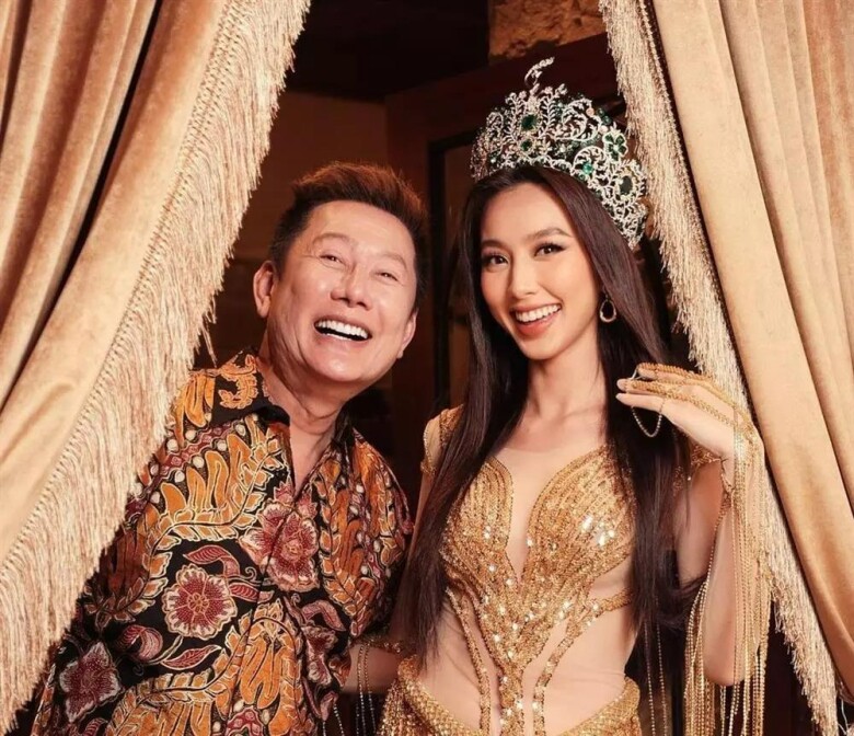 Ba nuôi của Hoa hậu Thuỳ Tiên nắm giữ bản quyền Miss Universe Thái Lan, cộng đồng mạng dậy sóng - 4