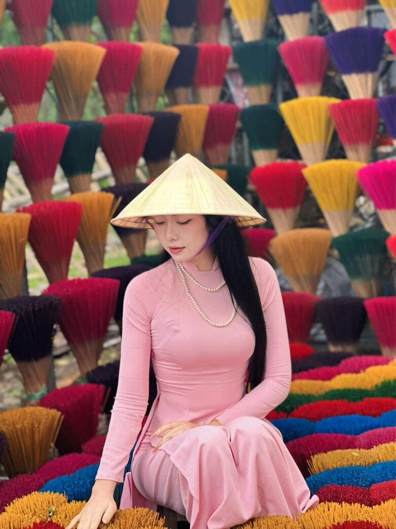 Cô gái Huế cao 1m8, vừa ghi danh Hoa hậu Việt Nam đã gây chú ý - 3