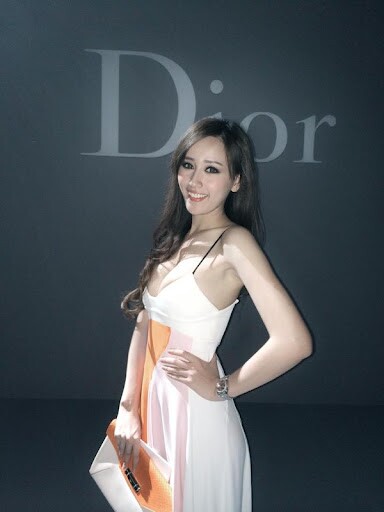 Trước Thuỳ Tiên, Mai Phương Thuý cũng từng được Dior &#34;cưng như trứng&#34;, chễm chệ trên tạp chí danh giá - 4