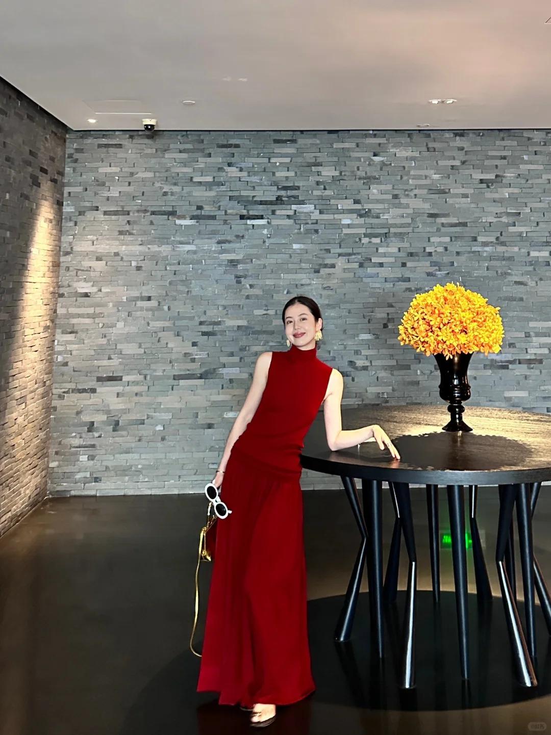 Nên sắm áo đỏ hay chân váy đỏ? Chị em chỉ cần mua món này, đảm bảo mặc đẹp và may mắn cả năm - 15