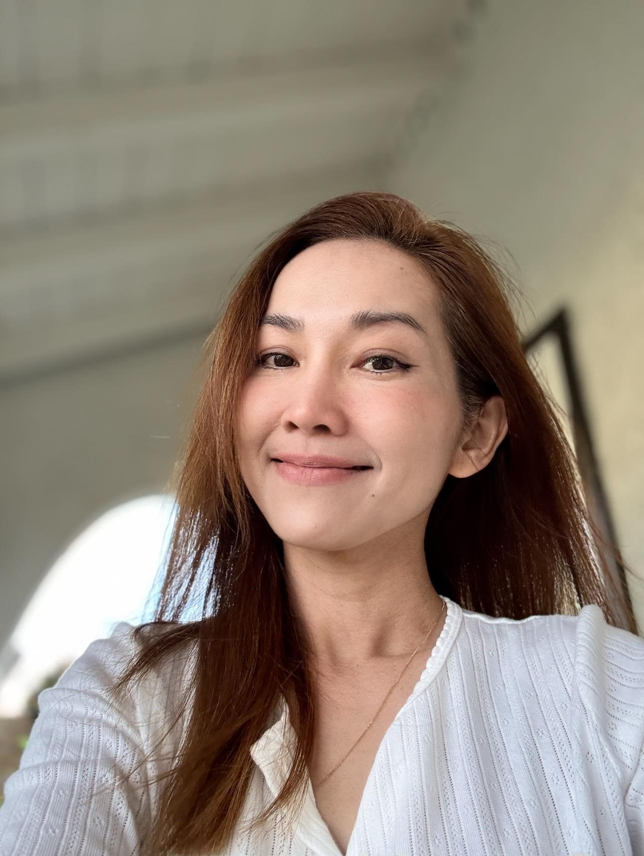 “Em gái” Tăng Thanh Hà ở Mỹ sống giản dị, từ bỏ hào quang nhưng nhan sắc vẫn đẹp nức nở, gây thương nhớ - 6