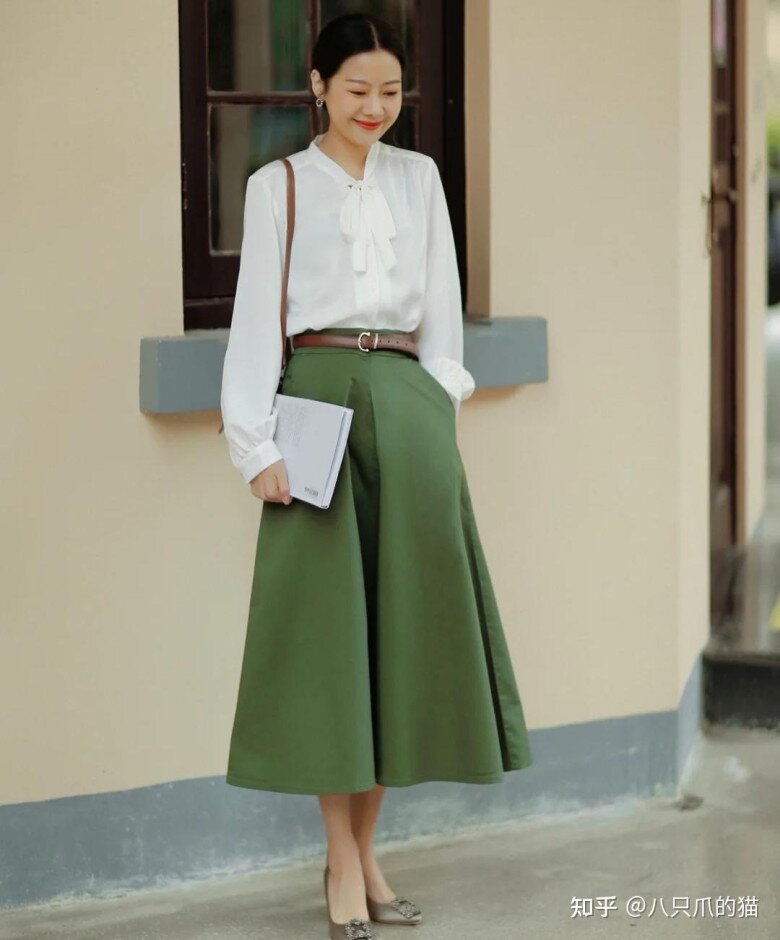 3 kiểu áo sơ mi trắng là items “đinh” chị em 30+ phải có, 10 năm mặc không lỗi thời - 21