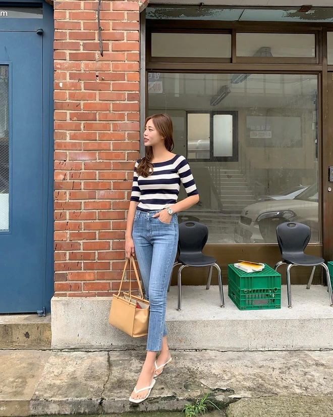 Chán quần jeans ống đứng đi, hè 2025 hãy sắm 1 trong 6 kiểu quần jeans này, đảm bảo tôn dáng tuyệt đối - 7