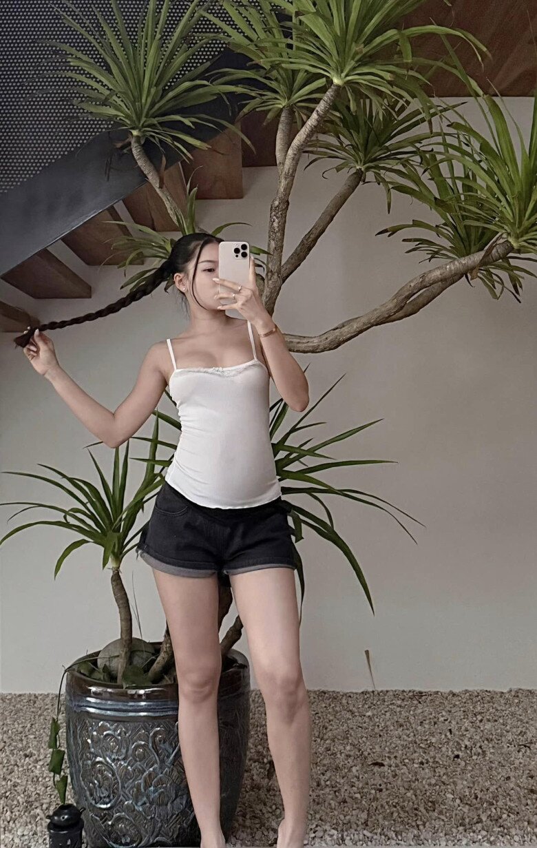 Bà xã thủ môn Văn Lâm khoe bụng phẳng lì như chưa đẻ sau 7 ngày sinh con, tuyên bố cắt bỏ 80% món này - 10