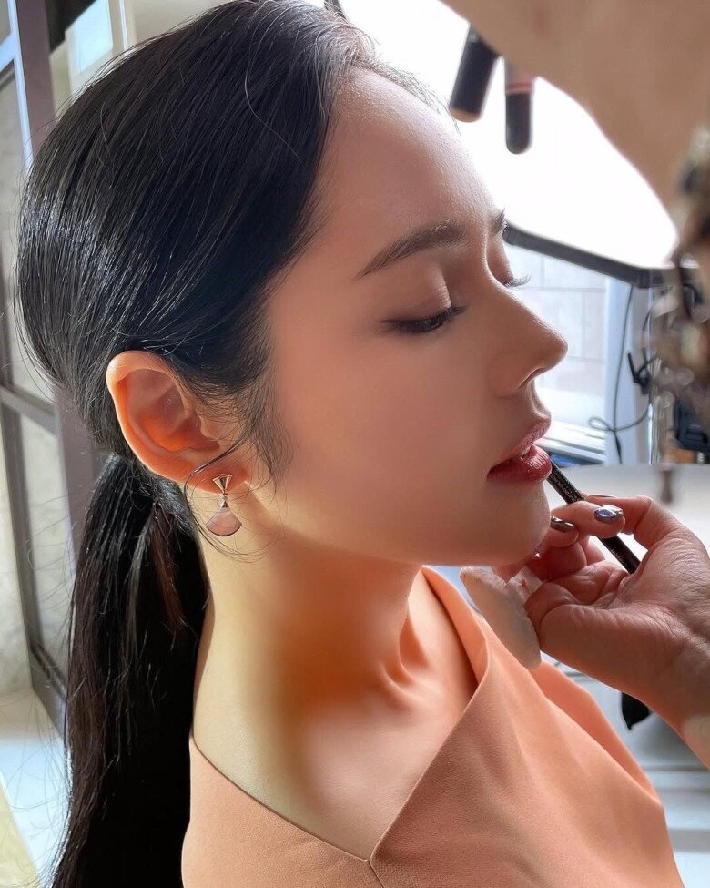 Mỹ nhân đẹp tự nhiên hoàn hảo nhất showbiz, mặt mộc không &#34;góc chết&#34;, chống lão hóa với quy tắc &#34;3-3&#34; - 4