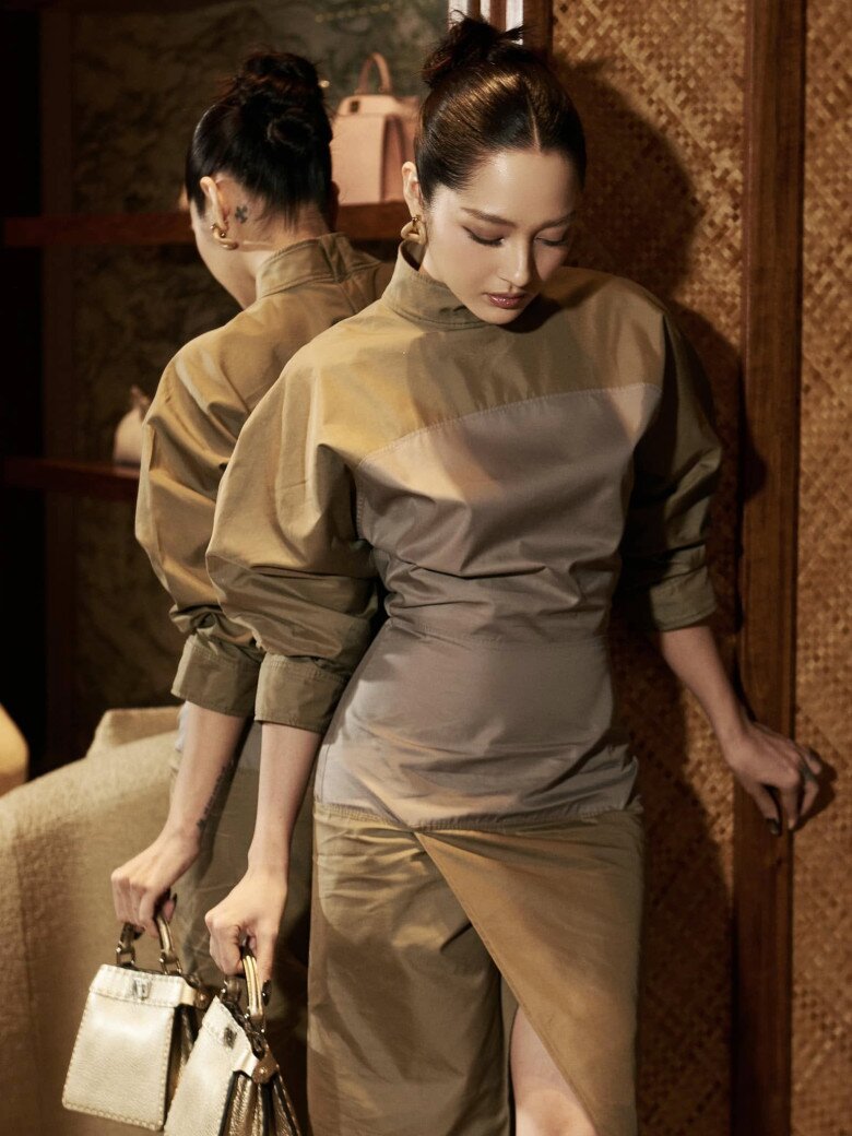 Nữ ca sĩ chăm mặc hở khi đi diễn, đến lúc làm mẹ thay đổi 180 độ, dân tình tấm tắc khen - 20