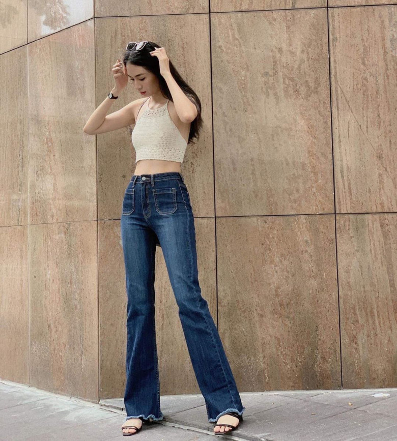 Quần jeans ống loe đang &#34;hot&#34; không kém quần ống rộng và 3 cách mặc sành điệu, siêu tôn dáng - 5