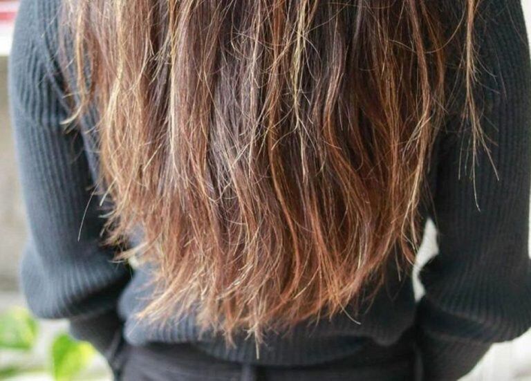 Tóc khô xơ hay rụng, chẻ ngọn có thể &#34;chữa lành&#34; bằng dầu gội, xả hay phải cắt bỏ? Biết điều này bạn sẽ không phí tiền - 1