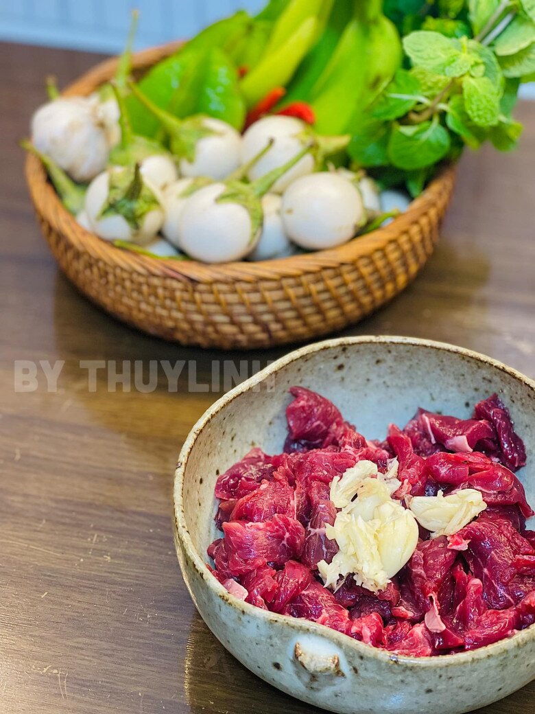 Nộm cà pháo thịt bò giòn ngon, chua chua ngọt ngọt ăn cực thích - 2