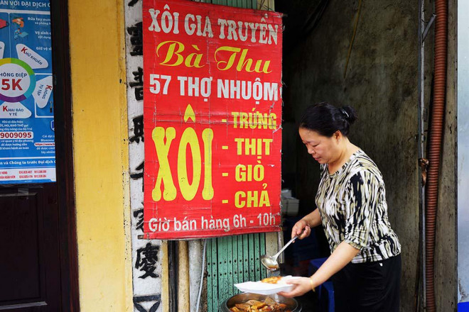 Ở Hà Nội có quán xôi 2 thế hệ mang công thức đặc biệt, ngày bán 500 bát thu về gần 20 triệu đồng - 2