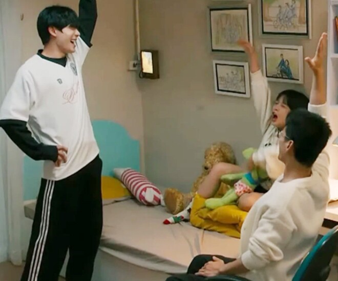 Cha Tôi, Người Ở Lại: Xúc động chuyện "gà trống nuôi con", dàn diễn viên đẹp lấn át bản gốc - 1