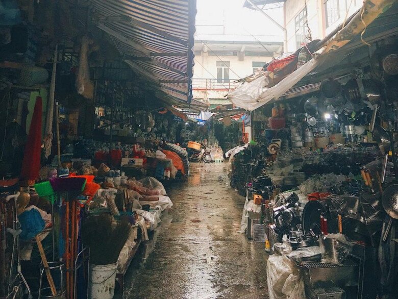 Khu chợ từng là niềm tự hào của người Thái Bình nay trở thành trung tâm mua sắm trầm lặng giữa lòng thành phố - 3
