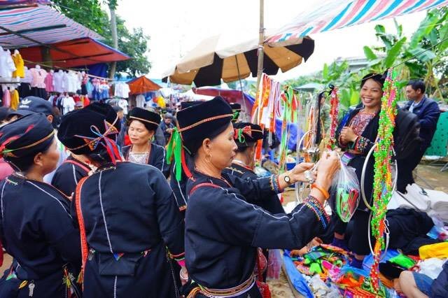 Về Tuyên Quang đi phiên chợ tổ chức đúng 2 ngày trong năm, thử món bánh không nơi nào có vì ý nghĩa đặc biệt - 1