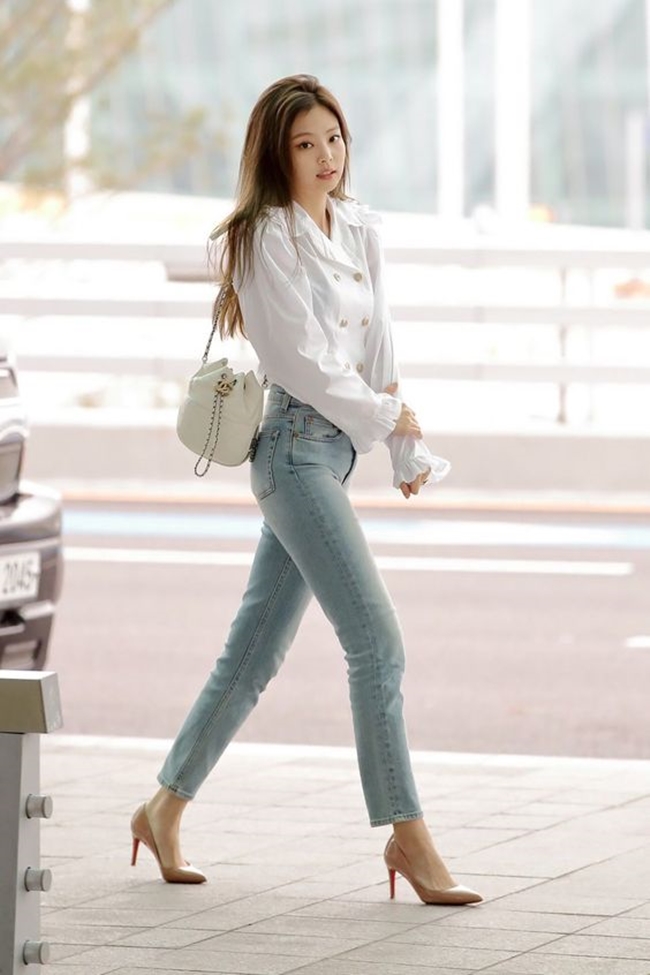4 kiểu phối quần skinny jeans giúp các nàng công sở nâng tầm phong cách ngay tức thì - 1