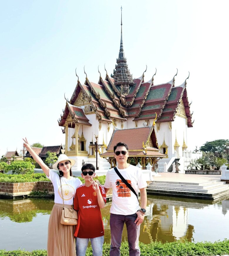 Lấy chồng đại gia hơn 12 tuổi, &#34;nữ diễn viên giàu nhất miền Bắc&#34; hạnh phúc vì ngày nào cũng làm “bà hoàng” - 4