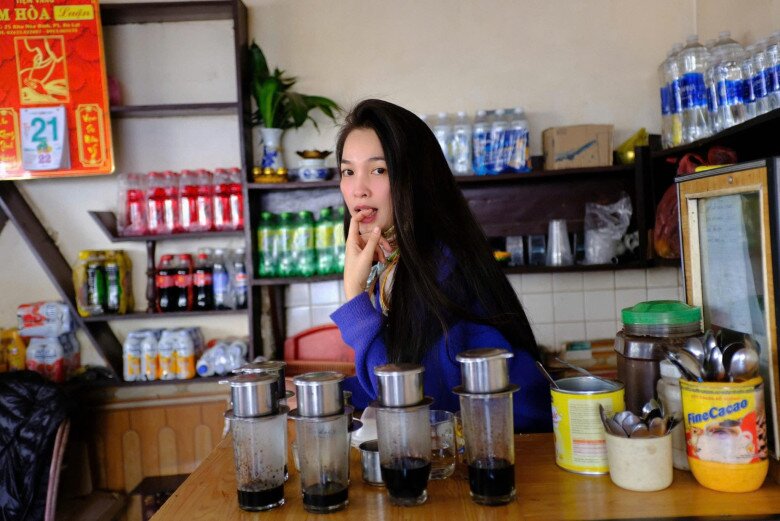Huấn luyện viên Giọng hát Việt nhí mùa đầu tiên: Nhan sắc không tuổi, ưu ái một kiểu đồ để trẻ như thiếu nữ - 1