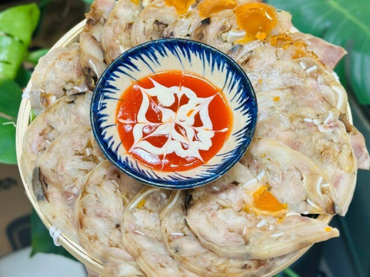 Cuối tuần rảnh rỗi làm pate chân gà kiểu miền Tây giòn giòn cực ngon