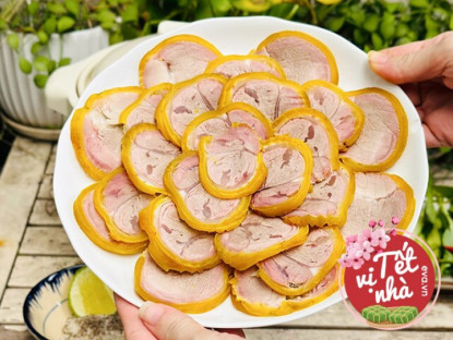 Tết làm bò tơ cuộn ủ muối chẳng khác gì "vàng ròng" trên mâm cỗ, khách đến nhà ai cũng hỏi công thức