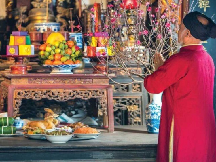 Đón Tết Bính Ngọ 2026, 7 việc gia chủ cần làm và 3 điều đại kỵ khi tỉa chân hương để năm mới đắc tài sai lộc