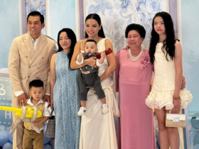 Phương Trinh Jolie đãi tiệc thôi nôi con thứ 3 hoành tráng, mẹ chồng cũ cũng có mặt chung khung hình mừng cháu cưng