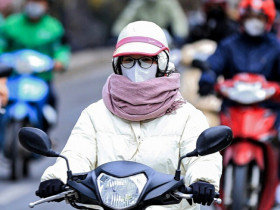 Tin tức 24h: Ngày mai là cao điểm nồm ẩm, bao giờ Hà Nội hết nồm và trời sẽ chuyển rét?