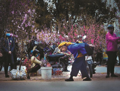 Mong xuân để về