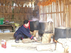 Xuân về trên vùng núi Tản