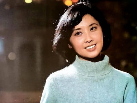 “Người phụ nữ đẹp nhất Trung Quốc” tái hôn tuổi 53, U80 không con cái vẫn hạnh phúc, nhan sắc càng bất ngờ