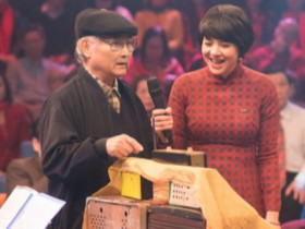 Nhạc sĩ từng là "MC lớn tuổi nhất VTV" hiện là NSƯT, ngoài 80 vẫn lạc quan bên bà xã là nhạc công xinh đẹp