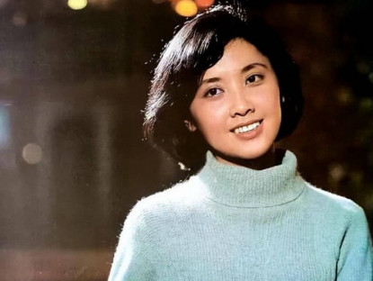 “Người phụ nữ đẹp nhất Trung Quốc” tái hôn tuổi 53, U80 không con cái vẫn hạnh phúc, nhan sắc càng bất ngờ