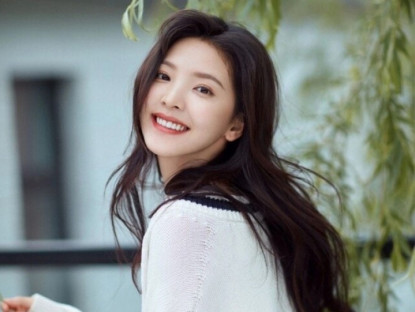 Phụ nữ sinh 5 ngày âm lịch này đẹp sướng từ trong trứng, "thở thôi" cũng được yêu mến