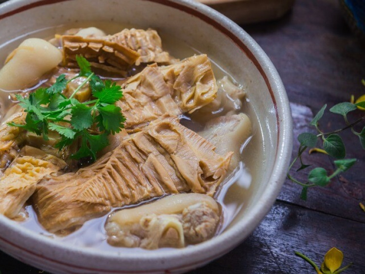 Cách ngâm măng khô nhanh mềm, hết chất độc, bảo quản măng an toàn trong tủ lạnh ăn dần ngày Tết