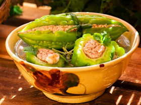 Loại quả nào nhiều người chê vì hương vị lạ, nhưng Tết đến ai cũng muốn ăn để năm mới gặp may mắn?