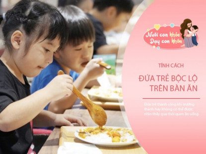 Tương lai trẻ thành công hay không sẽ thấy ngay trên bàn ăn, 3 thói quen xấu bố mẹ dễ bỏ qua