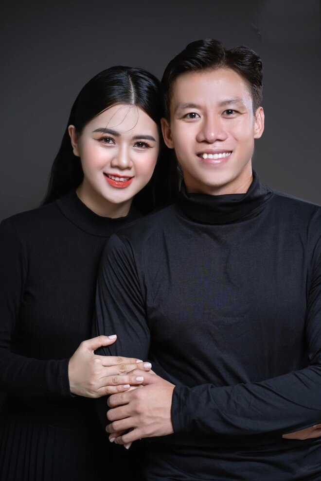 Lấy chồng cầu thủ đình đám, Hoa khôi Đại học Vinh làm mẹ 3 con vẫn đẹp bất bại, top đầu làng WAG Việt - 1