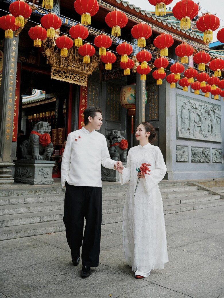 "Đối thủ" của Chi Pu dịp Tết qua: Mỗi ngày một bộ áo dài, bà ba không trùng lặp, phối với túi trăm triệu đi chợ - 7