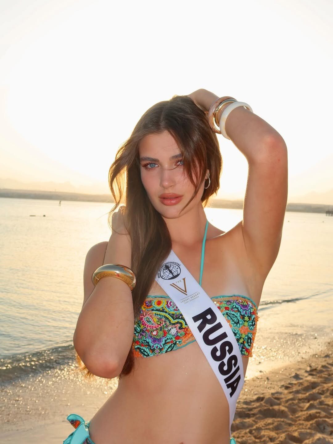 Chung kết Hoa hậu Liên lục địa 2025: Thu Ngân thắng giải Trang phục dân tộc đẹp nhất, dừng chân ở Top 23 - 12