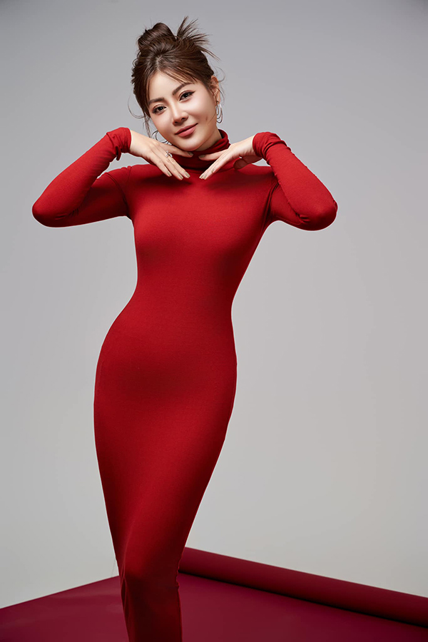 "Ác nữ" phim trăm tỷ đầu năm 2026: 18 tuổi là Á khôi, giờ thành mỹ nhân "bốc lửa", sau ly hôn nhiều người theo đuổi - 13