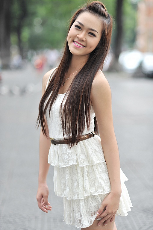 Việt Nam có một mỹ nhân đẹp đến mức "không ai dám đứng cạnh", lấy chồng năm 19 tuổi nay ở nhà phố 100m2 - 9